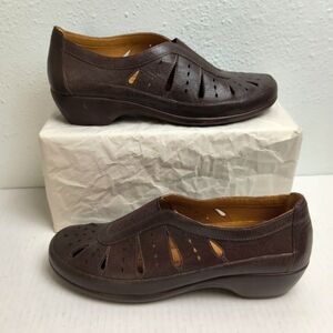 Easy Spirit Esgavra Loafers Shoes Women's Size 9 Narrow Brown Slip On Perforated